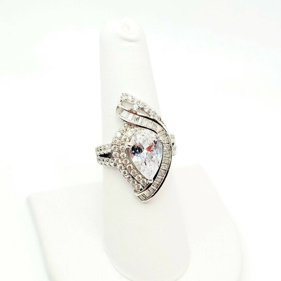 Palm Beach Jewelers 925 Sterling Silver & CZ's Large Cocktail Ring Sz 7 Pear - Picture 1 of 14